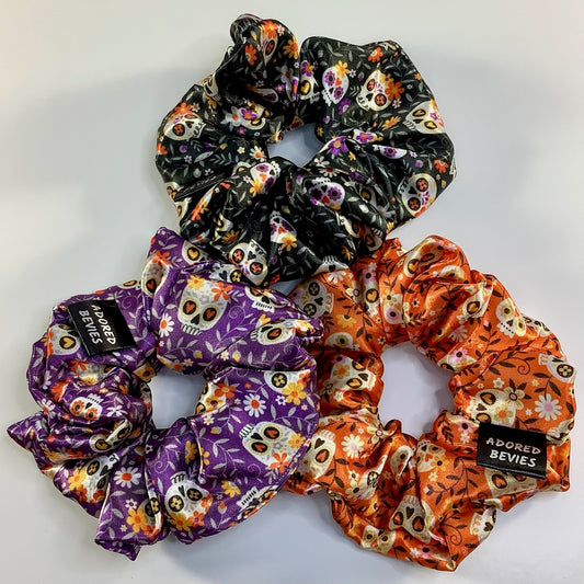 Santa Cecilia Hero Scrunchie